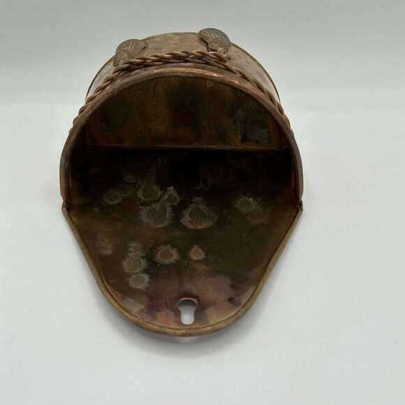 Vintage Brass Wall Planter with ties made in India - Picture 2 of 6